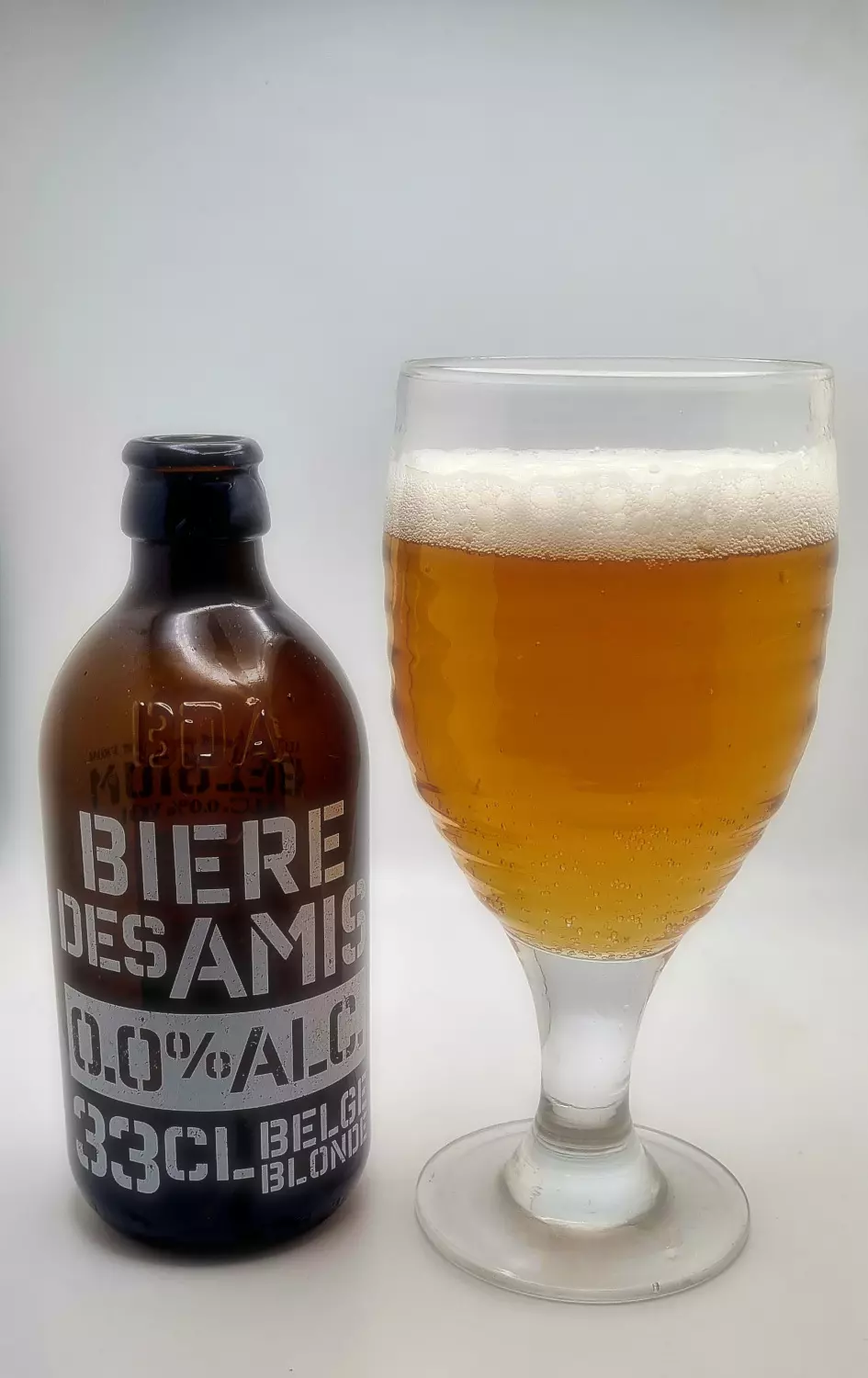 Coffret Cadeau Bière "Brasserie Des Amis" - Comprend Verre Et Décapsuleur - Dimensions 15x9x20 Cm