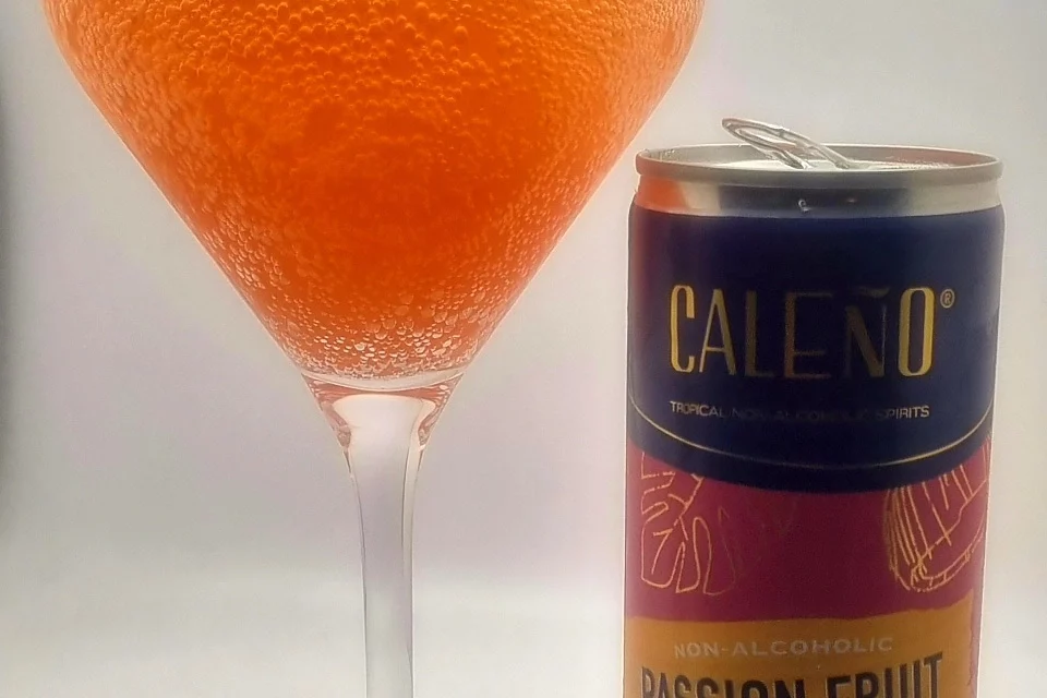 Caleno Alcohol-free Passion Fruit Martini