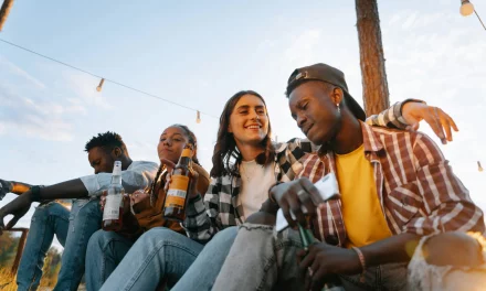 Best Alcohol-Free Drinks for Hot Weather (2026 Guide)