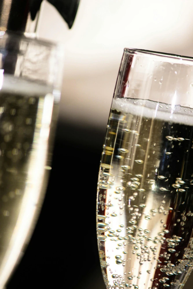 alcohol-free sparkling wine