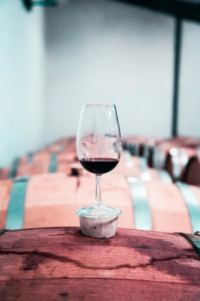 making alcohol-free wine
