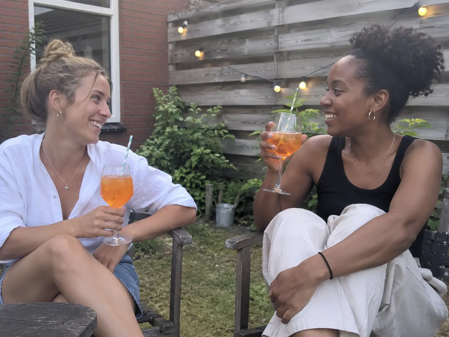Alcohol-free spritz aperitif served over ice